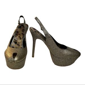 Sam Edelman Metallic Platform Heels in size 6M